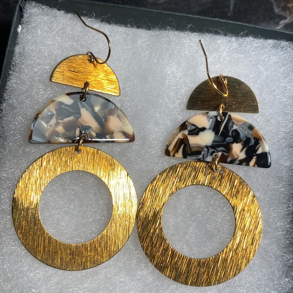 Fashion earrings